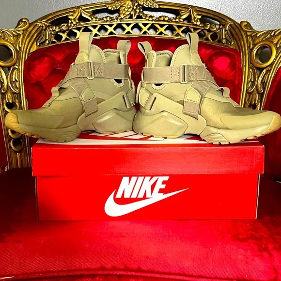 Nike Shoes Nike Womens Green W Air Huarache City Neutral Live